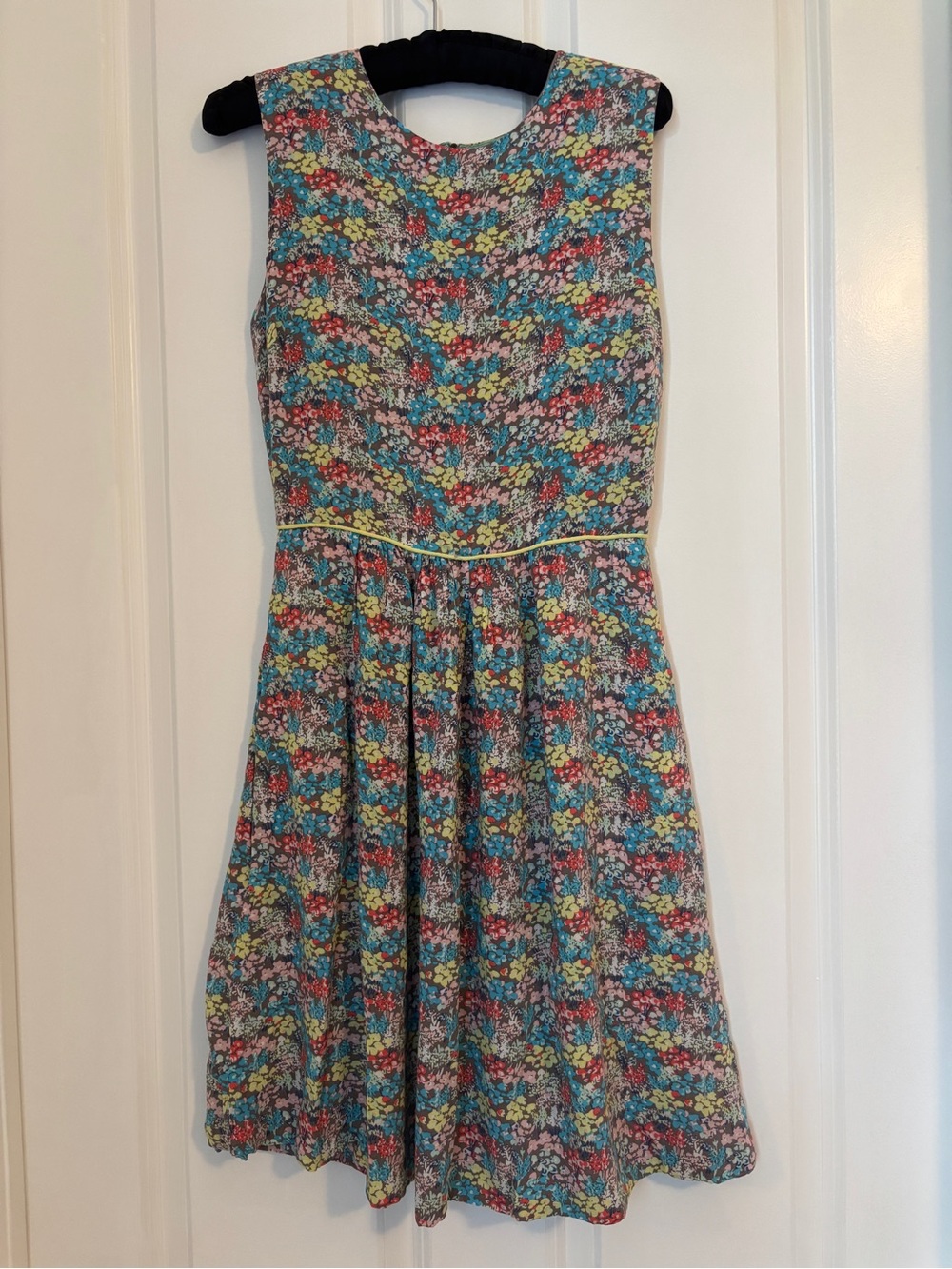Matilda Jane - Women’s Floral Fit-and-Flare Multi Colored Dress. Size 2, Pockets